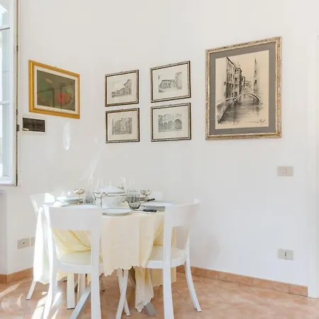 Apartment Borgo Stretto Bright *