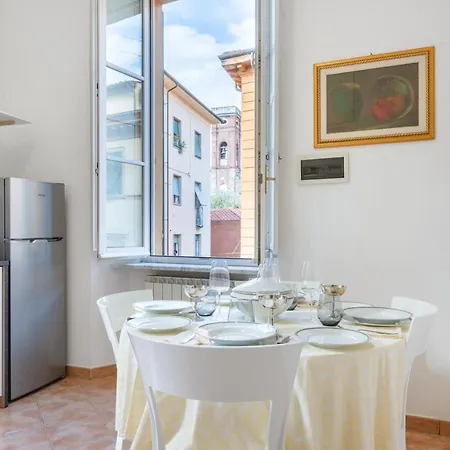 Borgo Stretto Bright Pisa