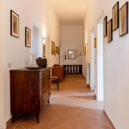 Borgo Stretto Bright Пиза