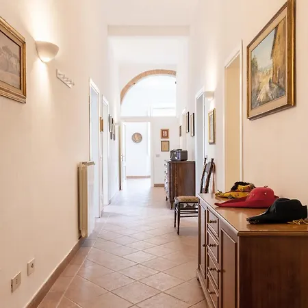 Borgo Stretto Bright Apartment Pisa